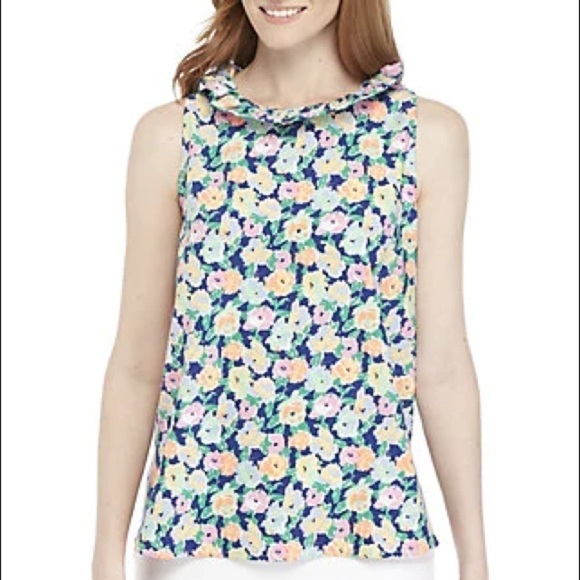 Crown and Ivy Sleeveless Ruffle Neck Floral Top - Picture 8 of 8